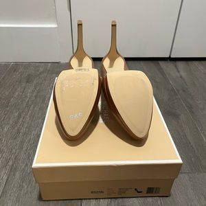 Brand New Michael Kors Pump